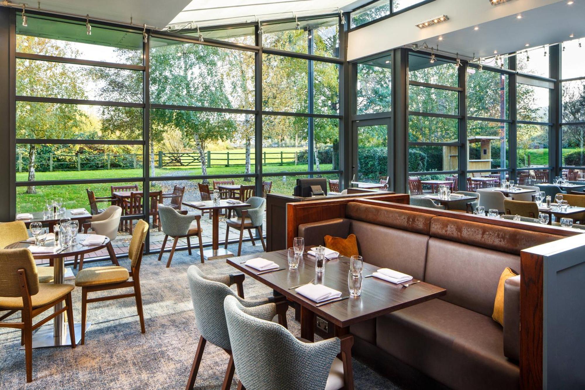 Delta Hotels By Marriott Cheltenham Chase Zewnętrze zdjęcie